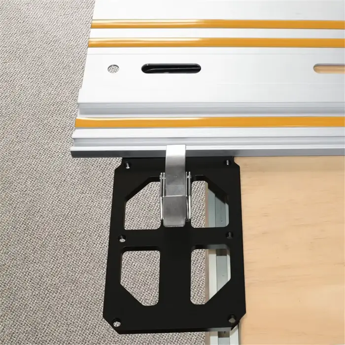 Scie à rail électrique fiable pour le travail du bois en alliage d'aluminium avec 90 ° Plaque de p