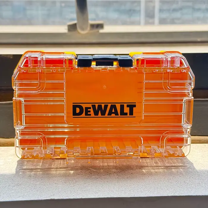 Boîte de rangement empilable DEWALT Tough Case de taille moyenne