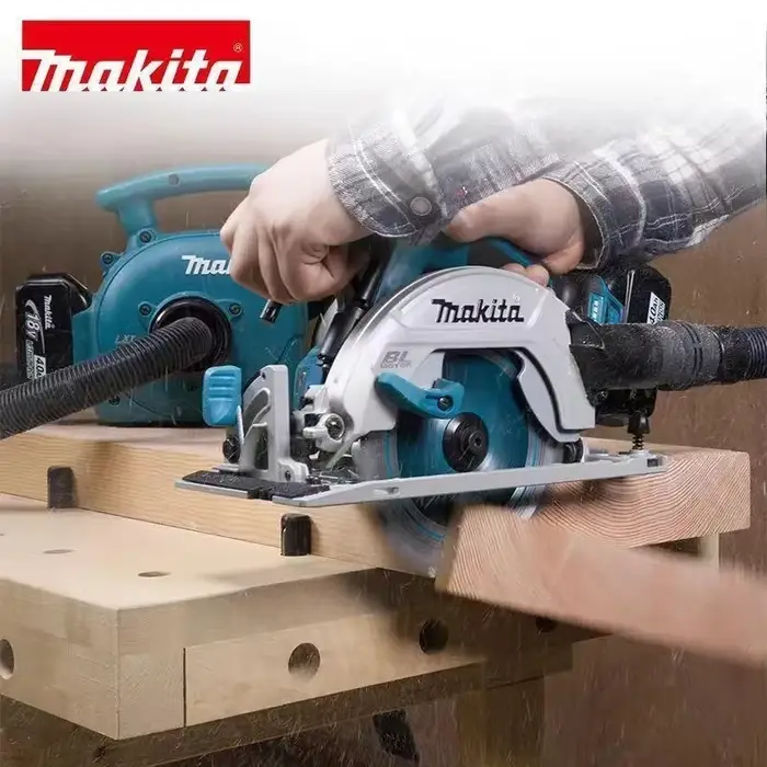 Scie circulaire électrique sans fil Makita à moteur sans balais