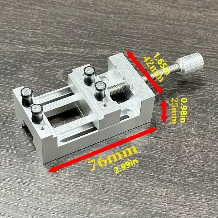 Mini étau de presse pour perceuse avec mâchoires souples en caoutchouc