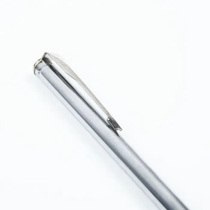 Stylo magnétique télescopique