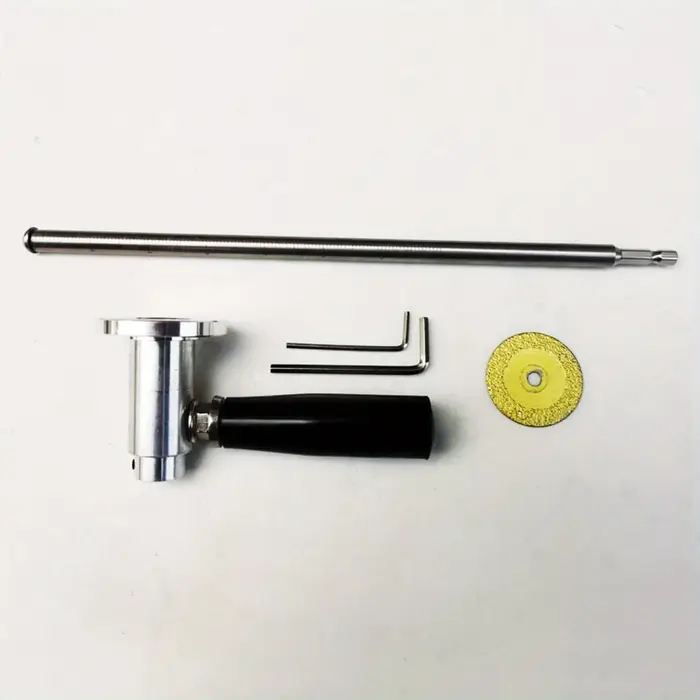 Coupeur intérieur de tuyau en PVC avec roue de coupe en grain de diamant et poignée adapté pour une profondeur