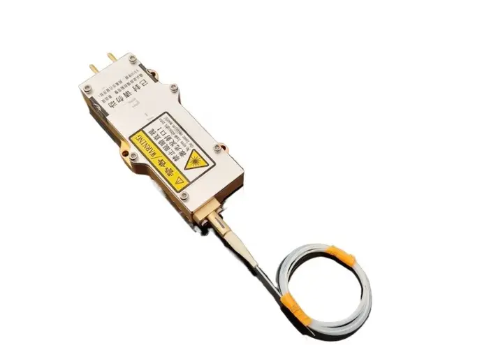 Source laser industrielle 915 nm - 130 W haute puissance avec longue fibre