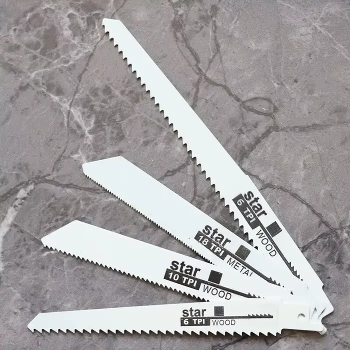 Jeu de lames de scie sabre universelles 4 pièces en acier au carbone haute vitesse