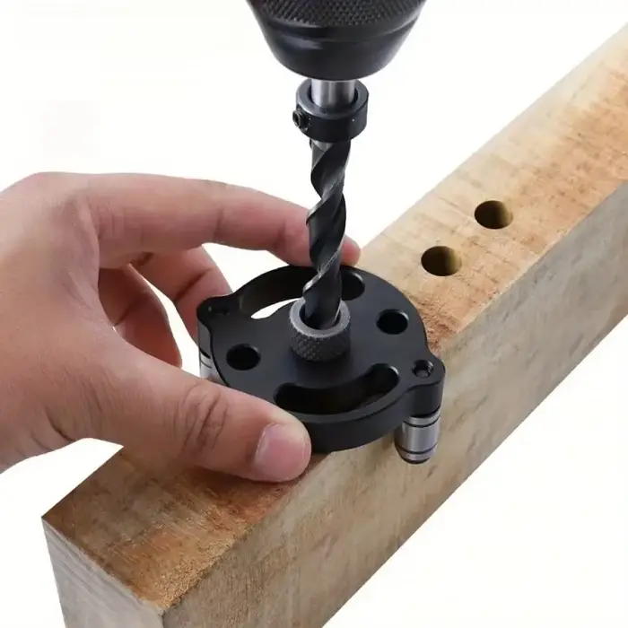 Guide de perçage portable pour le bois