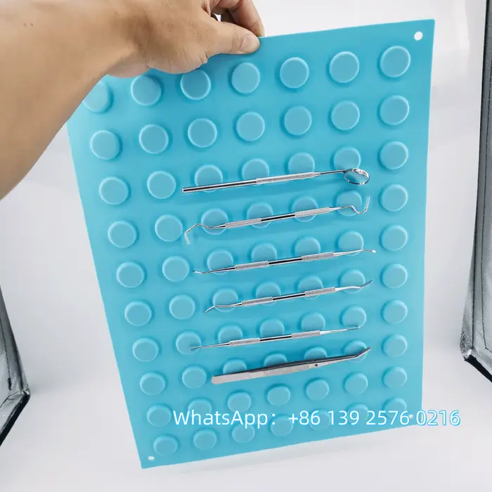 Tapis magnétique bleu antidérapant
