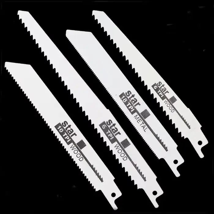 Jeu de lames de scie sabre universelles 4 pièces en acier au carbone haute vitesse, à dents grossièr