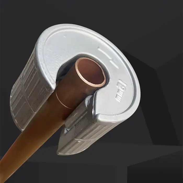 Coupe-tube autobloquant à lame distante