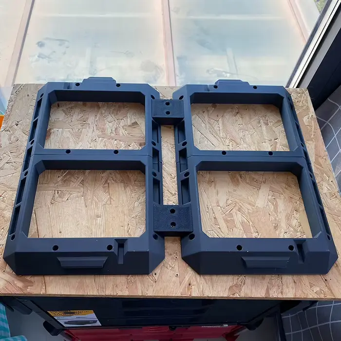 Boucle de base compatible avec la table supérieure de la boîte à outils TOUGHBUILT