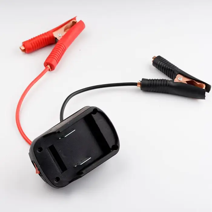 Démarreur d'urgence de voiture pour Booster de batterie au Lithium Makita