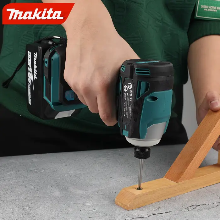 Makita DTD172 18V Perceuse à percussion sans balais