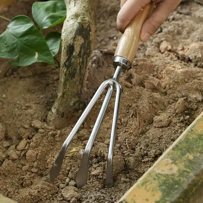 Outil de jardin manuel : pelle large