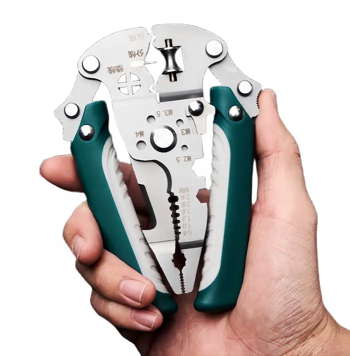 Pince multifonction pliable pour dénuder