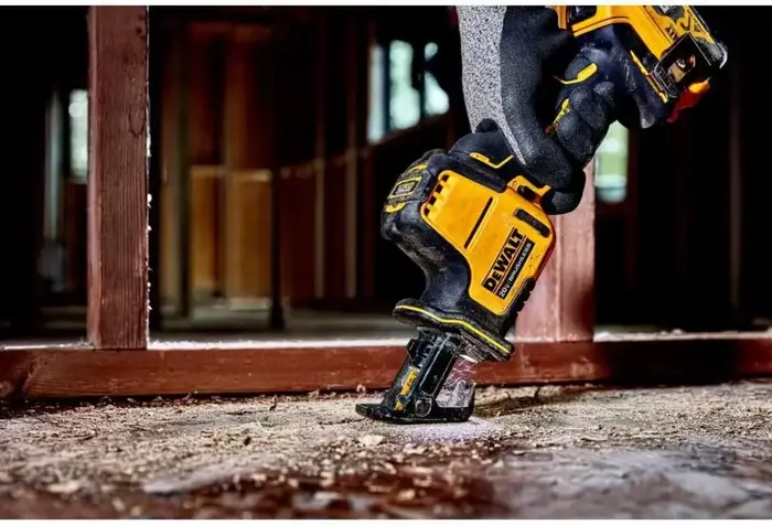 Scie sauteuse DEWALT DCS369 20V MAX*