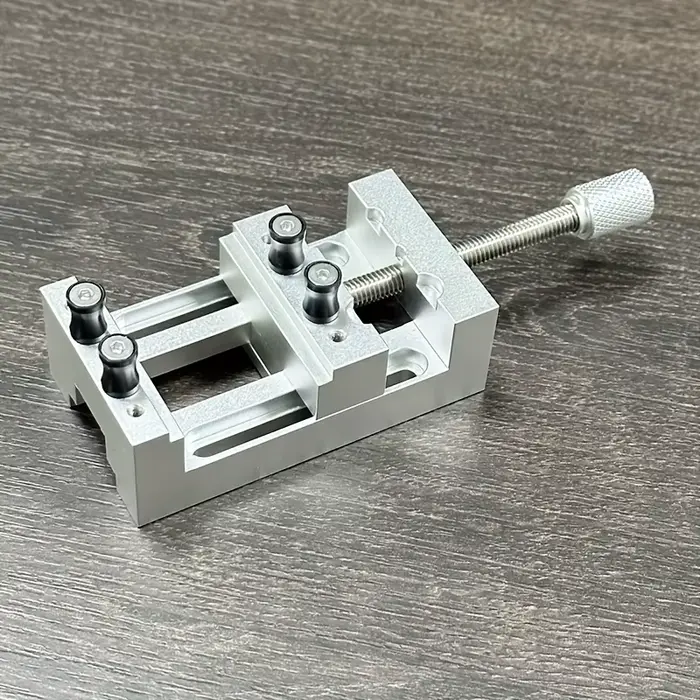 Mini étau de presse pour perceuse avec mâchoires souples en caoutchouc, plage de serrage 0-47mm, Min