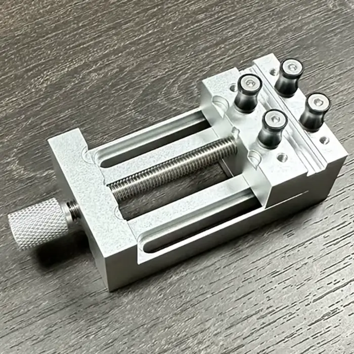 Mini étau de presse pour perceuse avec mâchoires souples en caoutchouc, plage de serrage 0-47mm, Min