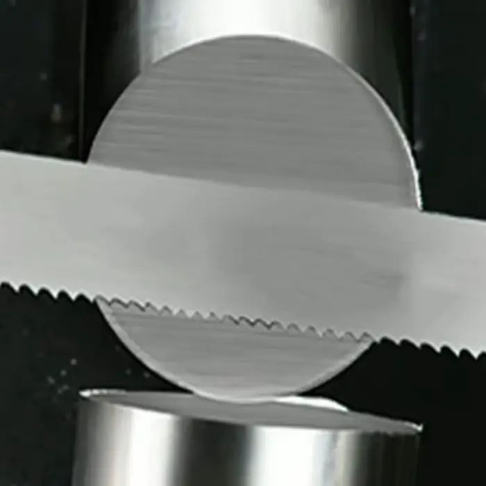 Lame de scie à ruban bimétallique M42 pour la coupe des métaux 1638 mm x 13 mm x 0