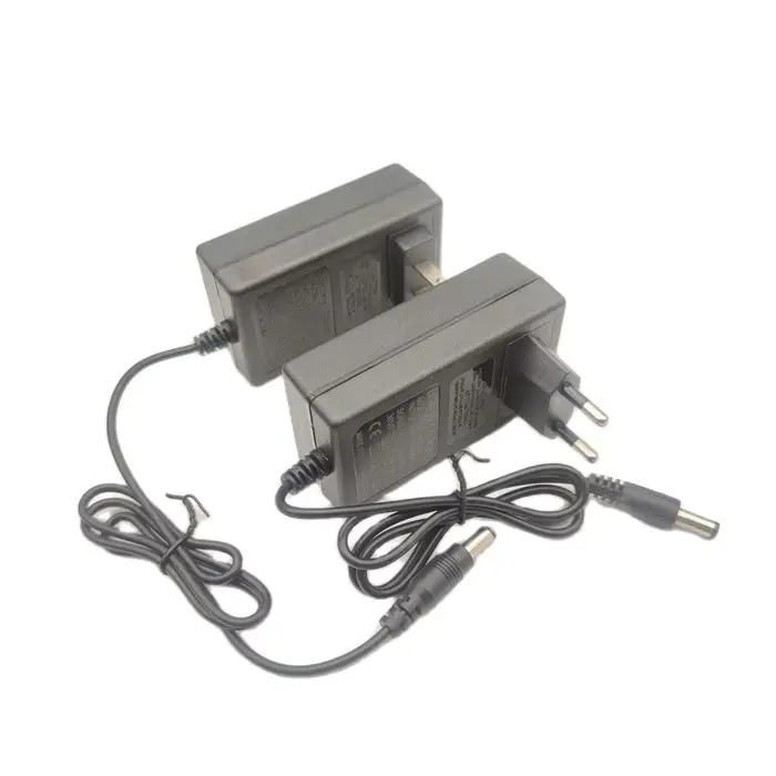 HENGCHANG-Chargeur de batterie au lithium pour perceuse électrique, adaptateur secteur intelligent,