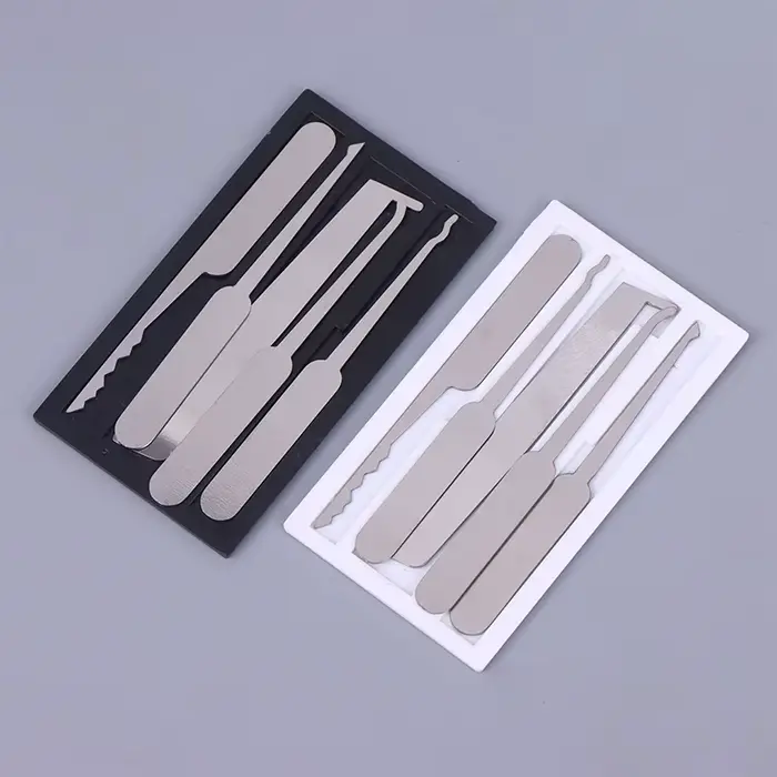 Boîte à outils portable classique améliorée et épaissie