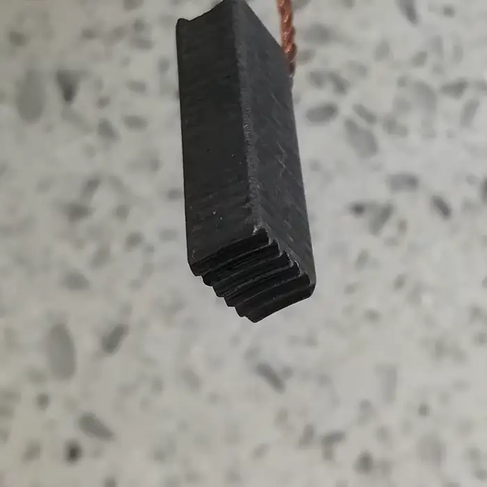 Brosse en carbone A96 pour marteau perforateur électrique Bosch