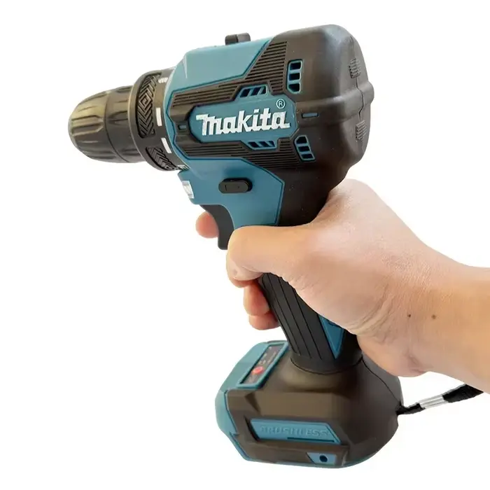 Outils électriques portables sans fil Makita de différents modèles