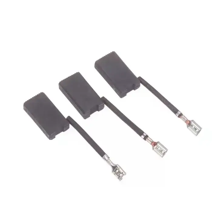 Brosses en carbone pour moteur