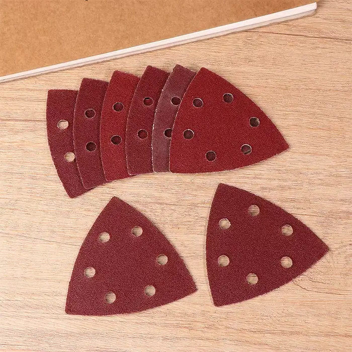Tampons de ponçage triangulaires à 6 trous