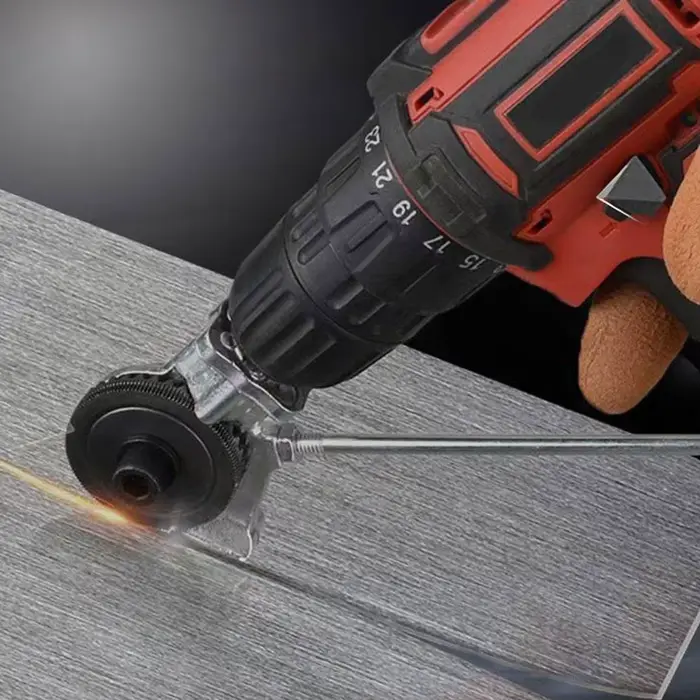 Adaptateur de découpe de tôles en acier titane pour perceuse électrique