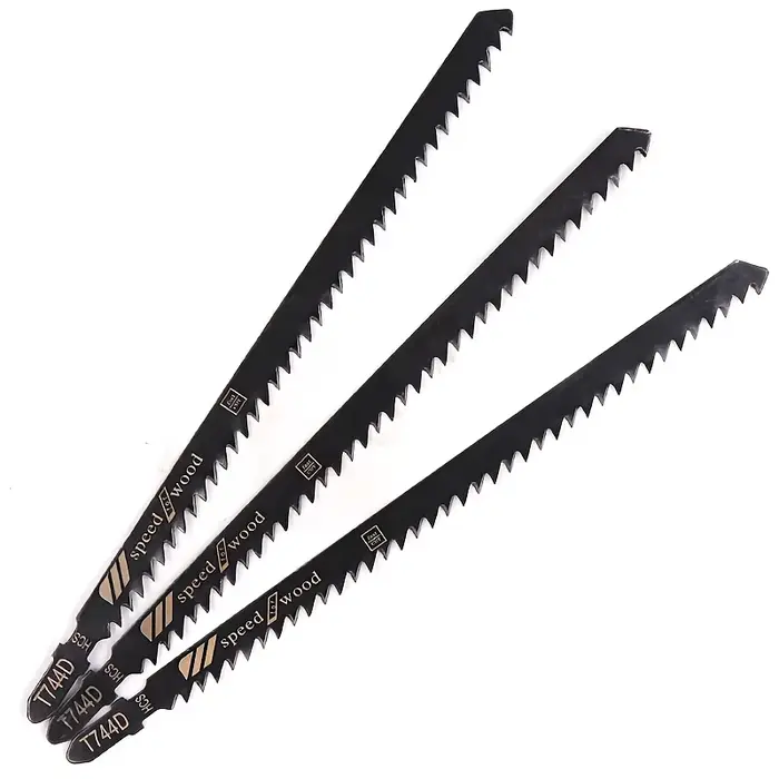 Paquet de 5 lames de scie sauteuse T744D 180 mm pour la coupe du bois – coupes incurvées et droites de précision