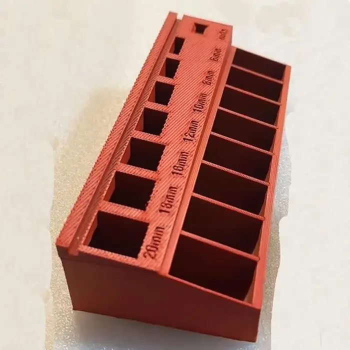 Tiroir de tri de vis M3 imprimé en 3D avec 7 fentes de mesure