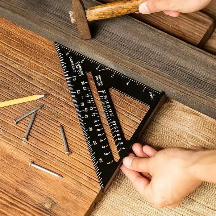 Règle triangulaire en alliage d'aluminium de 7 pouces