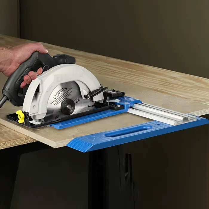 Guide de scie circulaire Rip-Cut réglable