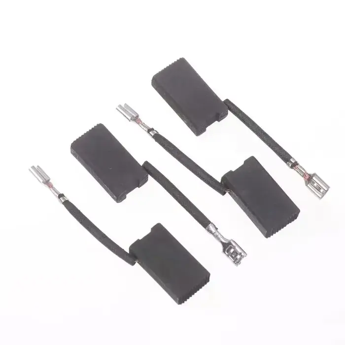 Brosses en carbone pour moteur