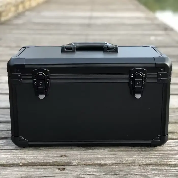 Mallette à outils multifonctionnelle en aluminium
