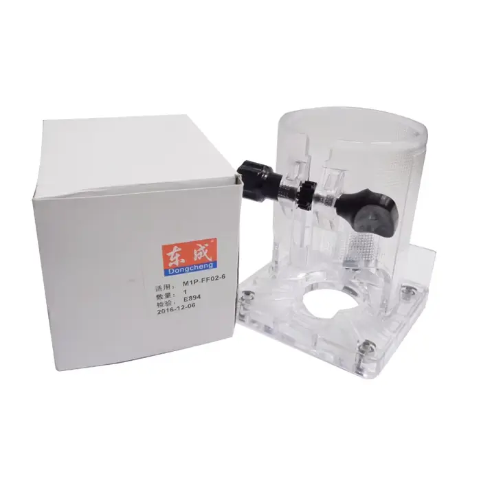 Base de routeur compacte pour machine de fraisage et de découpe avec interface d'aspiration pour acc