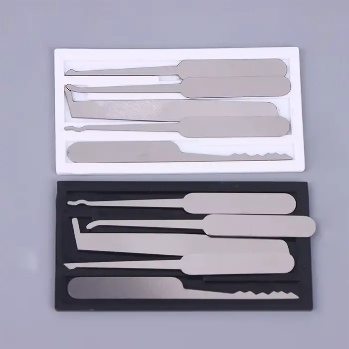 Boîte à outils portable classique améliorée et épaissie