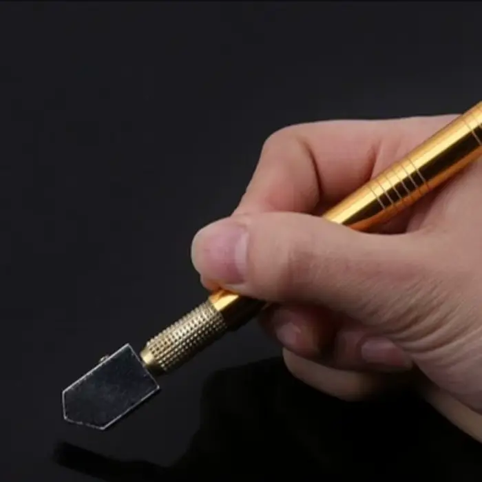 Coupe-verre en métal pratique avec poignée antidérapante