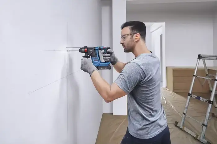 Marteau perforateur sans fil BOSCH GBH 18V-18 avec moteur sans balais SDS Plus professionnel