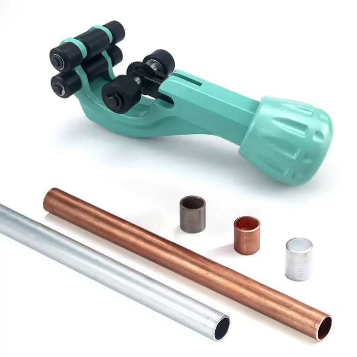 Coupe-tuyau ondulé en acier inoxydable