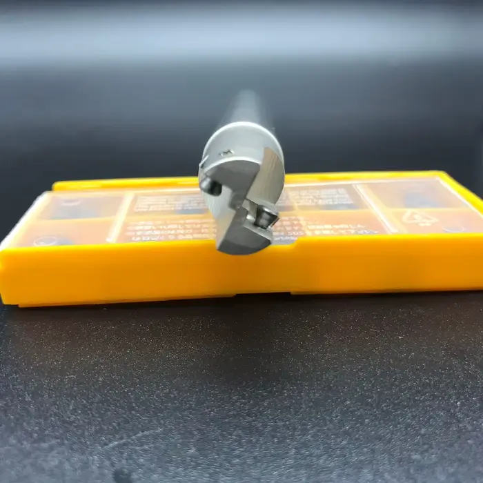 10 pièces APMT1135 M2 + 1