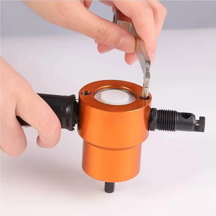 Grignoteuse de fer à double tête
