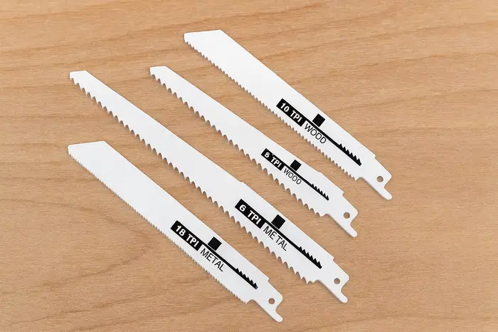 Lame de scie alternative universelle pour bois et métal
