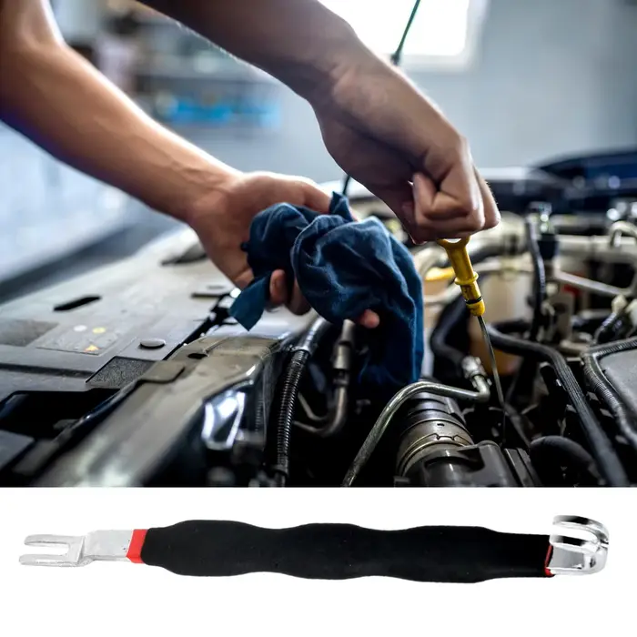 Outil de démontage de connecteurs automobiles